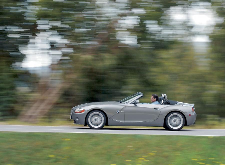  BMW Z4 3.0i Roadster (E85) 2002 года  (фото 14 из 28)